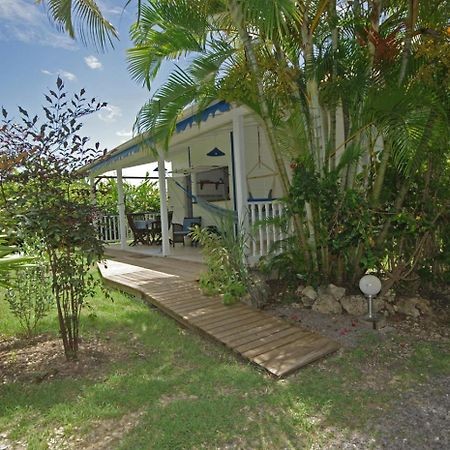 Gite Le Colibri Bungalow Azur Avec Reserve D'Eau Saint-Francois  Exterior photo